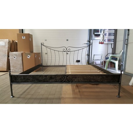 Kornelia 180x200 with low front with blind