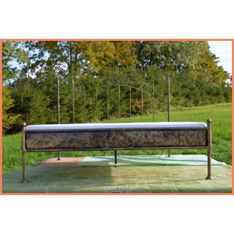 Scarlett 160x200 with low footboard with blind