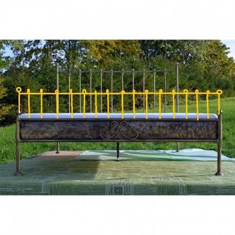 Ludwig 160x200 with low footboard with blind