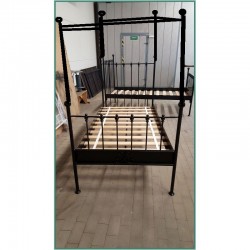 Ludwig 100x200 with low footboard with blind